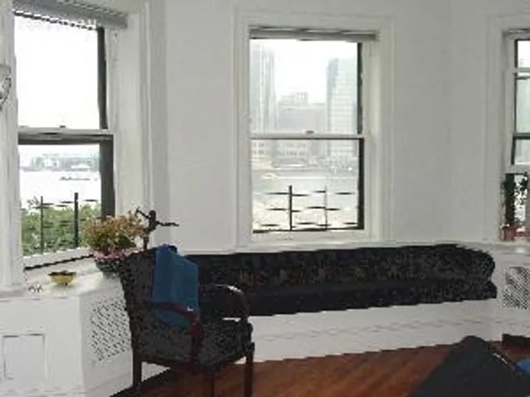 New York City Real Estate | View 214 Columbia Heights, 5 | room 1 | View 2