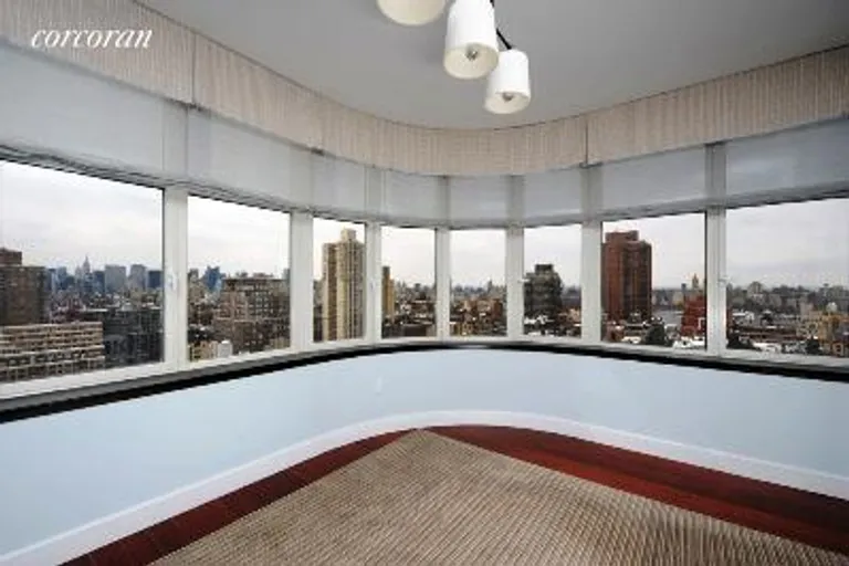 New York City Real Estate | View East 90th Street, 28A | DR | View 2