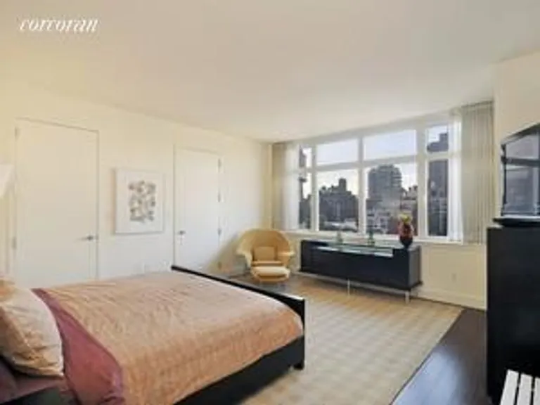 New York City Real Estate | View 181 East 90th Street, 16C | room 1 | View 2