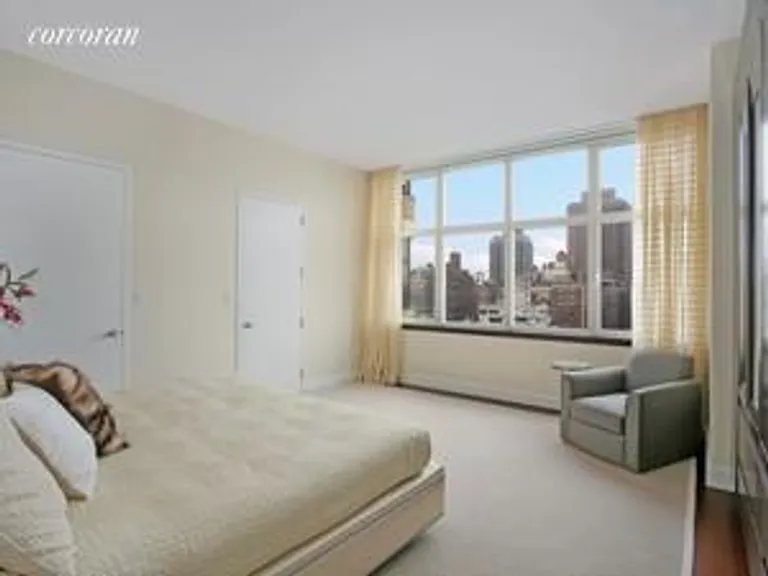 New York City Real Estate | View 181 East 90th Street, 18C | room 1 | View 2