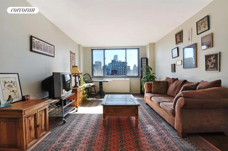 New York City Real Estate | View 2025 Broadway, 30K | 1 Bed, 1 Bath | View 1