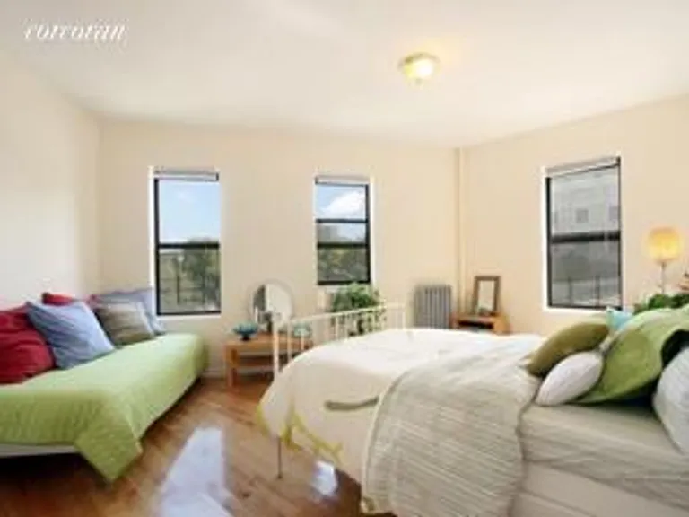 New York City Real Estate | View 175 Eastern Parkway, 3C | STUNNING | View 3