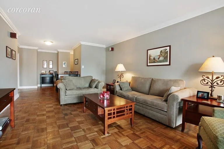 New York City Real Estate | View 118 East 60th Street, 17E | room 1 | View 2