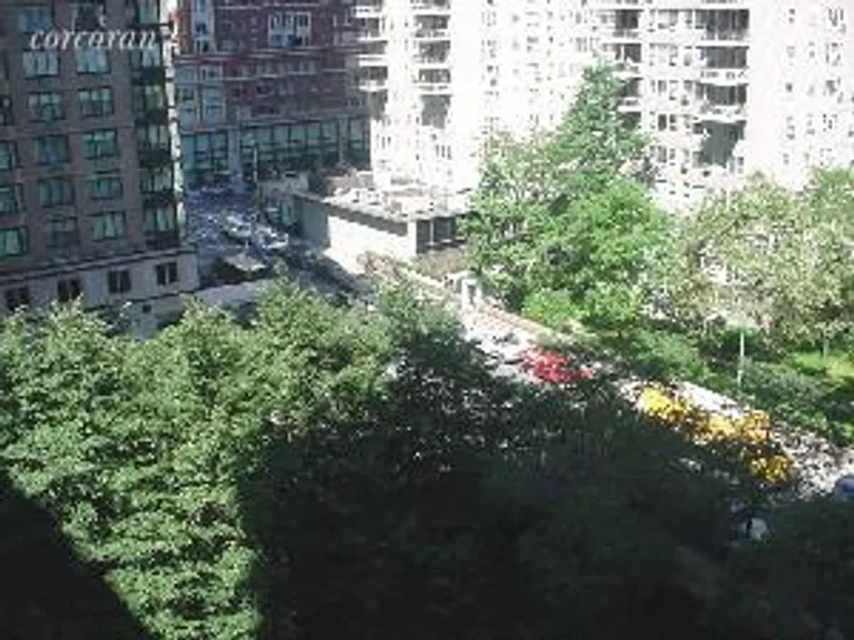 New York City Real Estate | View 220 East 65th Street, 10GH | room 1 | View 2