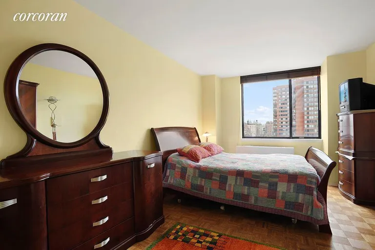 New York City Real Estate | View 245 East 93rd Street, 25F | room 3 | View 4