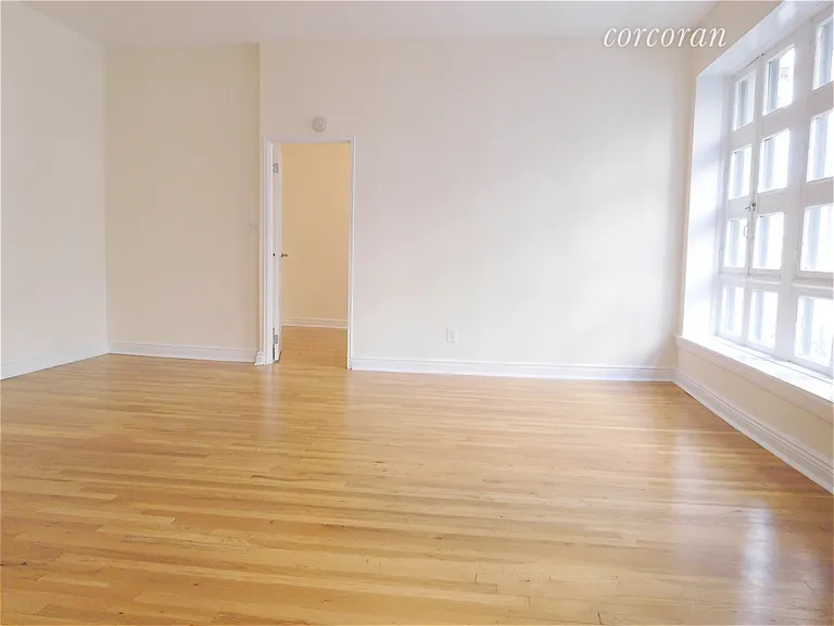 New York City Real Estate | View 100 West 12th Street, 2T | HUGE LIVING ROOM | View 2