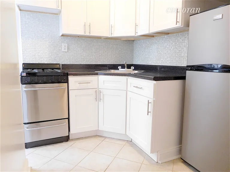 New York City Real Estate | View 100 West 12th Street, 2T | KITCHEN | View 9