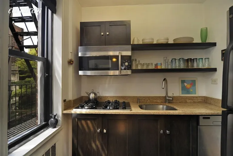 New York City Real Estate | View 100 West 12th Street, 2T | Kitchen | View 10