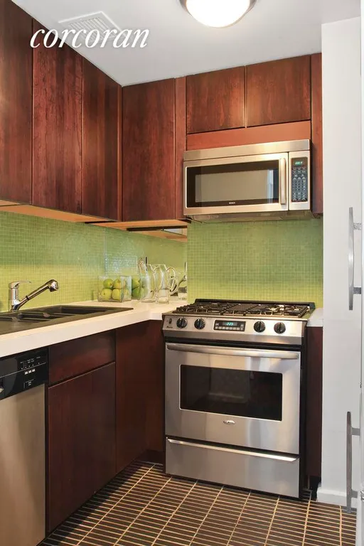 New York City Real Estate | View 216 East 47th Street, 20A | 216 East 47th_#20A, New York (Kitchen) | View 2