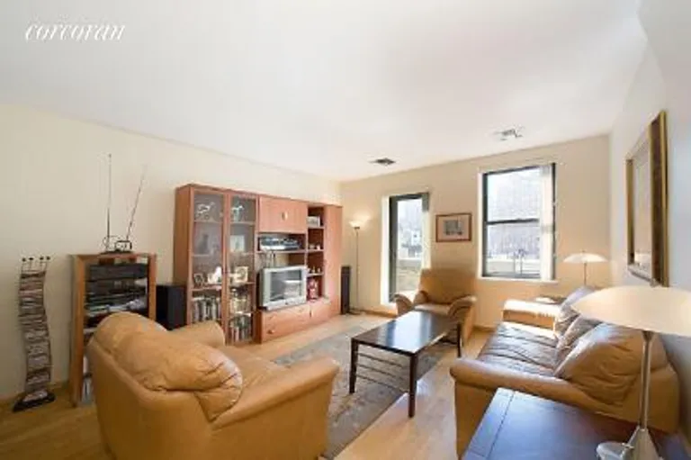 New York City Real Estate | View 253 West 73rd Street, 7D | room 2 | View 3