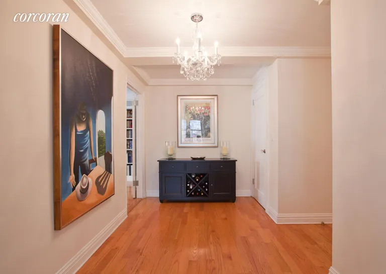 New York City Real Estate | View 333 East 53rd Street, 9BC | Spacious and Inviting Foyer Area | View 4