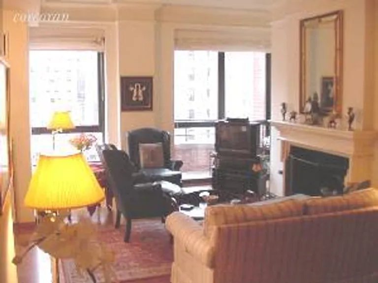 New York City Real Estate | View 157 East 74th Street, 8C | room 2 | View 3