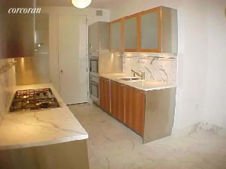 New York City Real Estate | View 25 Columbus Circle, 62CE | room 2 | View 3