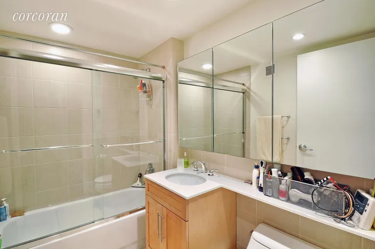 New York City Real Estate | View 53 Boerum Place, 6F | room 3 | View 4