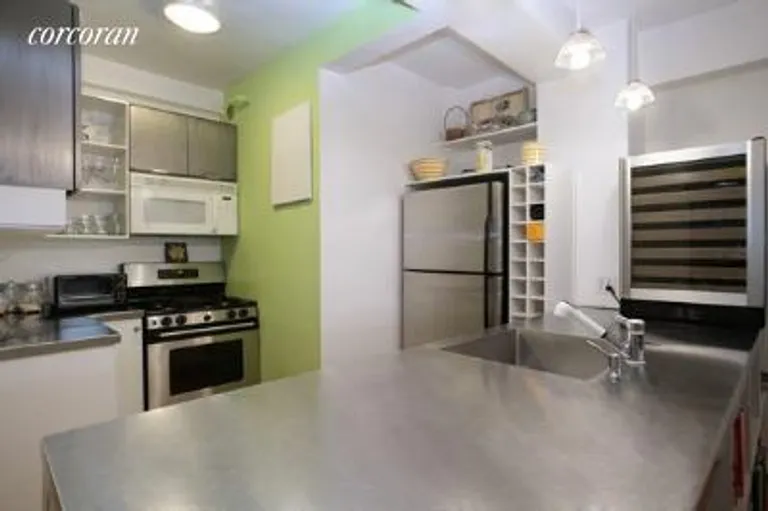 New York City Real Estate | View 410 West 24th Street, 6GH | room 1 | View 2
