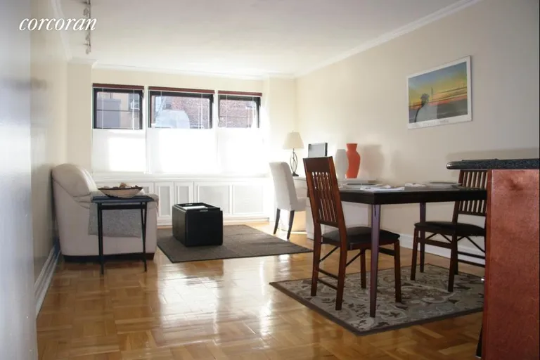 New York City Real Estate | View 39 Gramercy Park North, 8B | room 1 | View 2