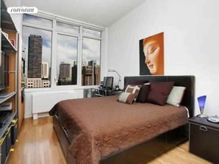 New York City Real Estate | View 120 Riverside Boulevard, PH4E | room 2 | View 3