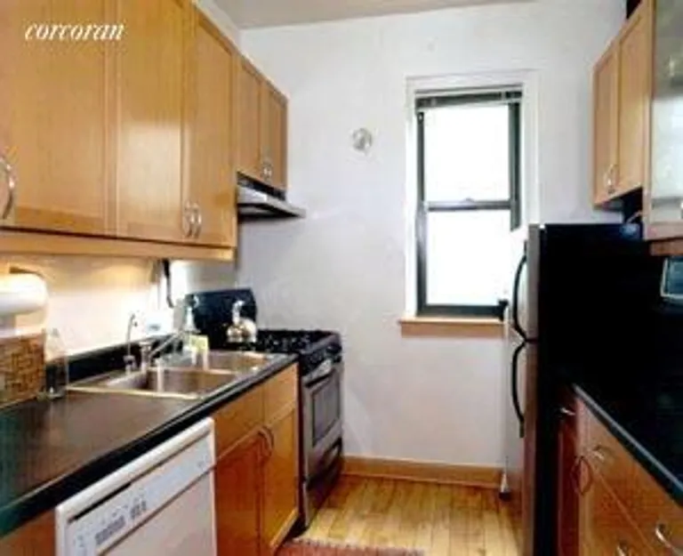 New York City Real Estate | View 250 West 22nd Street, 4B | room 2 | View 3