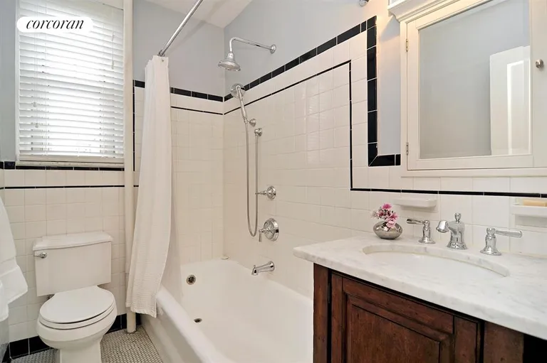 New York City Real Estate | View 209 Lincoln Place, 6C | Master Bathroom | View 5