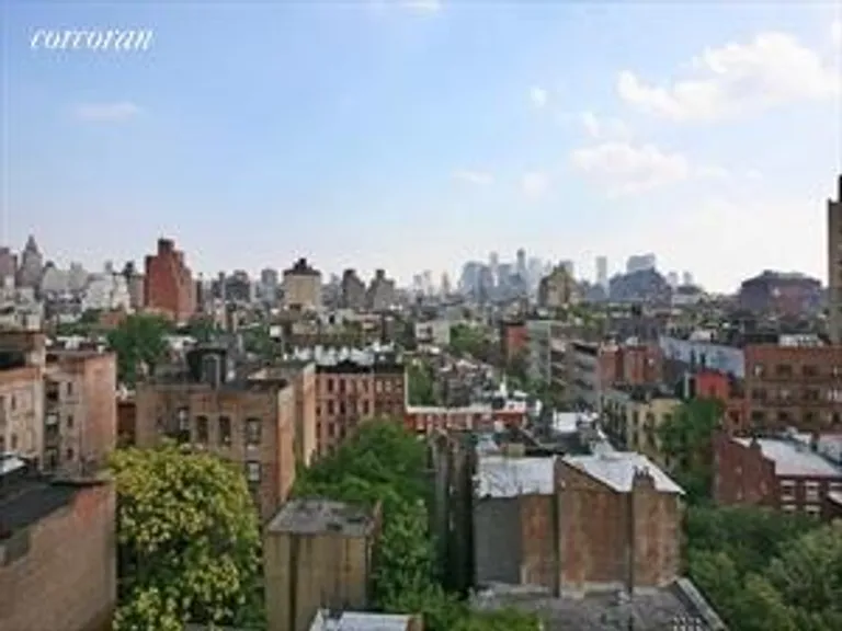 New York City Real Estate | View 31 Jane Street, 11D | Spectacular views of downtown | View 5