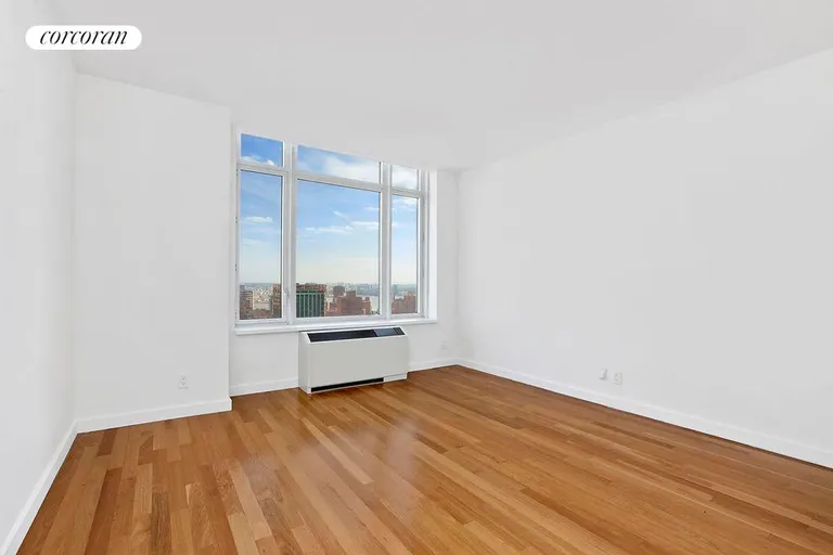 New York City Real Estate | View 325 Fifth Avenue, 42B | Master Bedroom with East River Views | View 5
