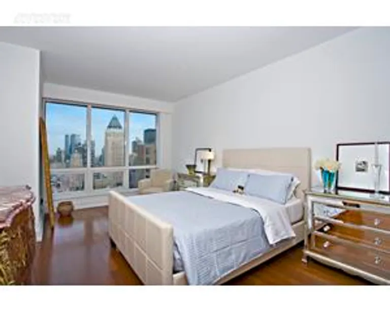 New York City Real Estate | View 350 West 42Nd Street, 39B | room 2 | View 3