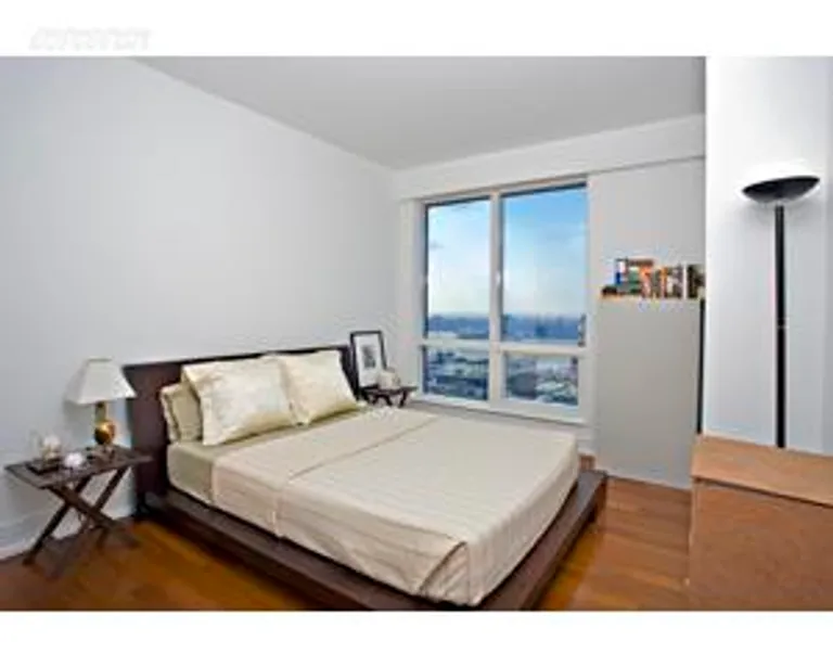 New York City Real Estate | View 350 West 42Nd Street, 39B | room 3 | View 4