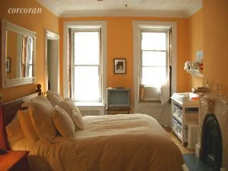 New York City Real Estate | View 186 East 75th Street, 3 | room 2 | View 3