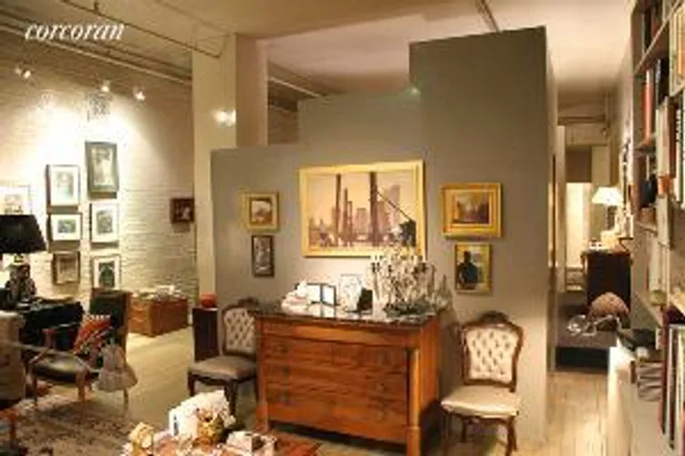 New York City Real Estate | View 133 Wooster Street, 2R | room 2 | View 3