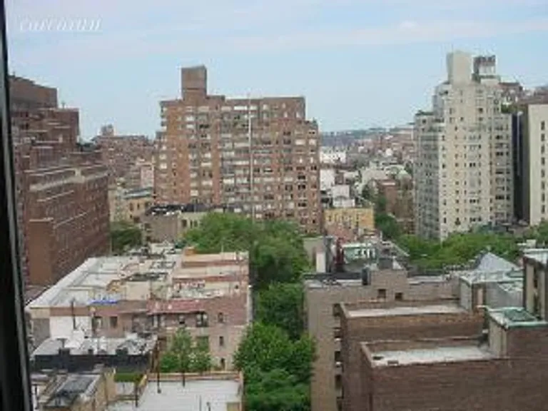 New York City Real Estate | View 101 West 12th Street, 17B | 1 Bath | View 1