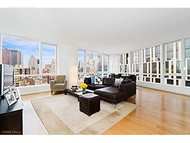 New York City Real Estate | View 200 Chambers Street, 22F | 2 Beds, 2 Baths | View 1