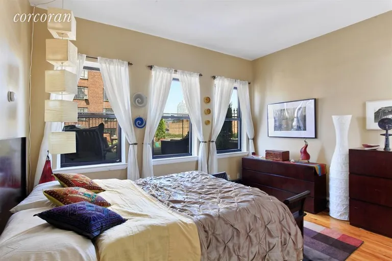 New York City Real Estate | View 69-71 South Oxford Street, 6A | Bedroom | View 4