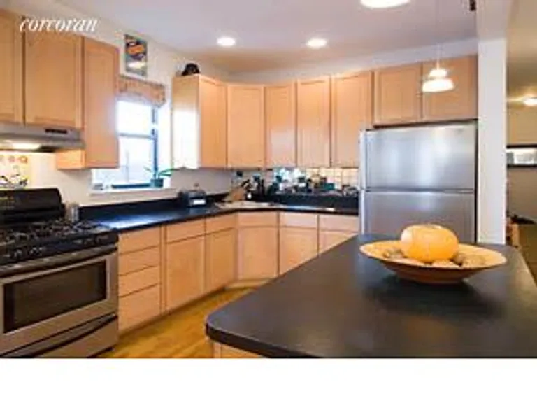 New York City Real Estate | View 233 Greene Avenue, 4C | room 1 | View 2