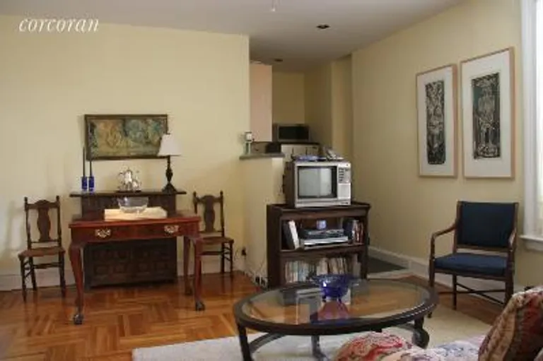 New York City Real Estate | View 175 Eastern Parkway, 6N | room 1 | View 2