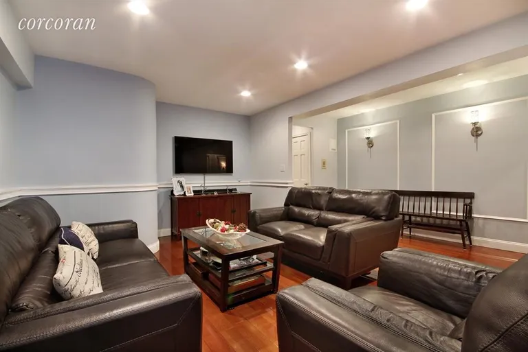 New York City Real Estate | View 316 West 84th Street, 1E | Living Room | View 2