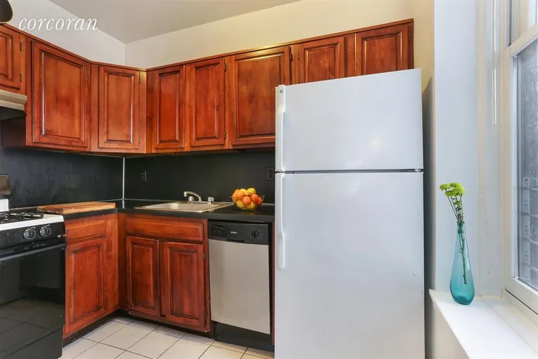 New York City Real Estate | View 470 3rd Street, 3R | Kitchen | View 6