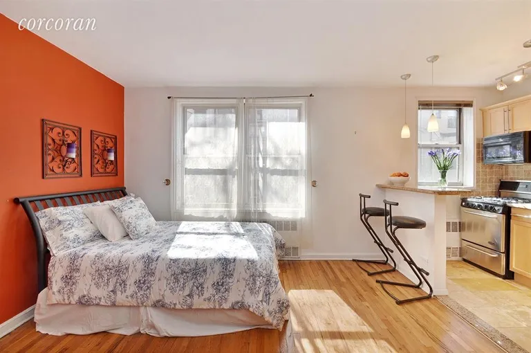 New York City Real Estate | View 220 Berkeley Place, 2J | Master Bedroom | View 4
