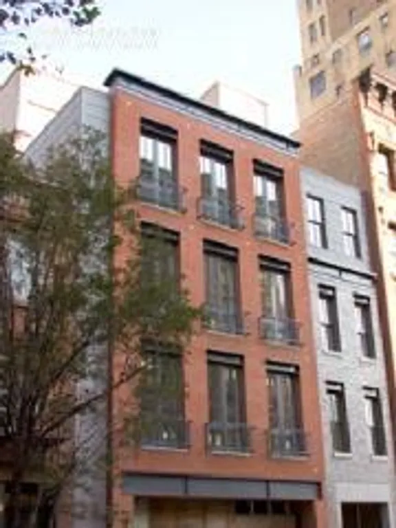 New York City Real Estate | View 11 Christopher Street, PH4S | room 2 | View 3