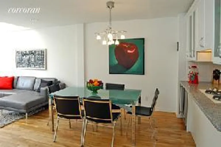 New York City Real Estate | View 250 West 88th Street, PH805 | room 2 | View 3