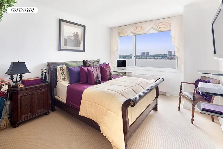 New York City Real Estate | View 100 Riverside Boulevard, 12G | room 3 | View 4