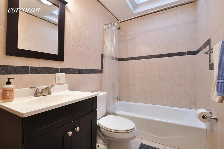 New York City Real Estate | View 147 Broadway, 4 | Bathroom | View 5
