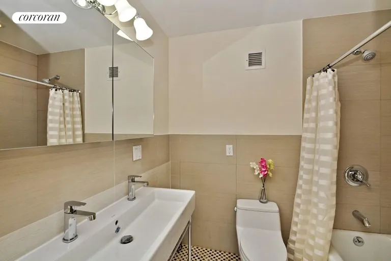 New York City Real Estate | View 20 Tiffany Place, PH | room 3 | View 4