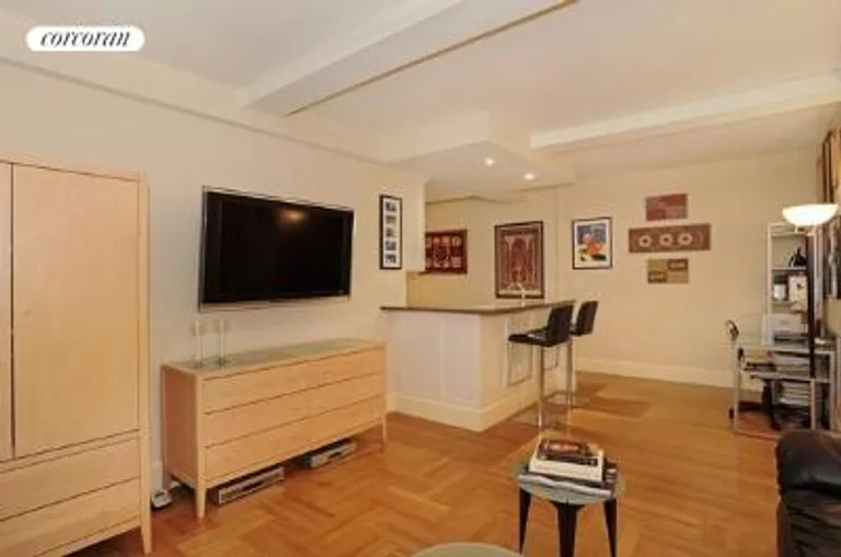 New York City Real Estate | View 27 West 72nd Street, 1001 | room 1 | View 2