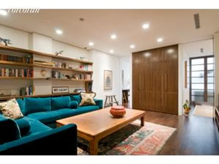 New York City Real Estate | View 225 East 24th Street, 2 | room 2 | View 3