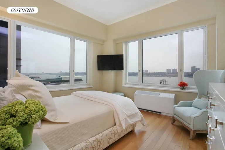 New York City Real Estate | View 80 Riverside Boulevard, 7C | Master Bedroom | View 4