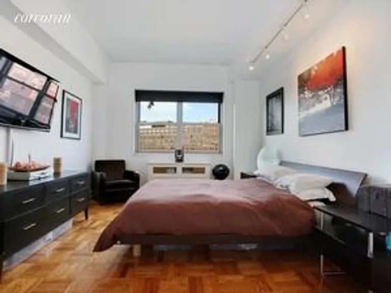 New York City Real Estate | View 2 Horatio Street, 17R | room 2 | View 3