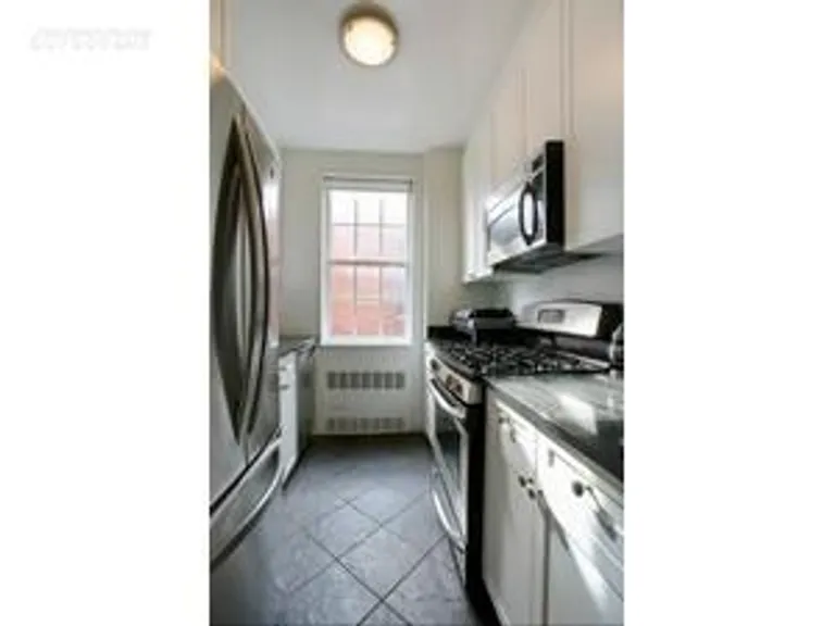 New York City Real Estate | View 2 Horatio Street, 17R | room 1 | View 2