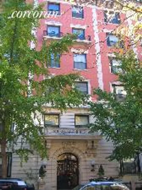 New York City Real Estate | View 62 Pierrepont Street, 7C | 2 Beds, 1 Bath | View 1