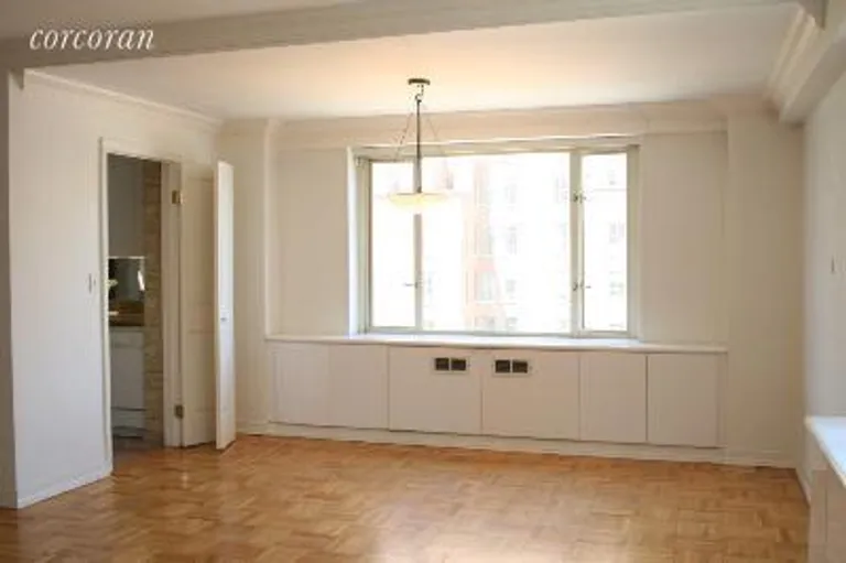 New York City Real Estate | View 166 East 63rd Street, 11C | room 1 | View 2