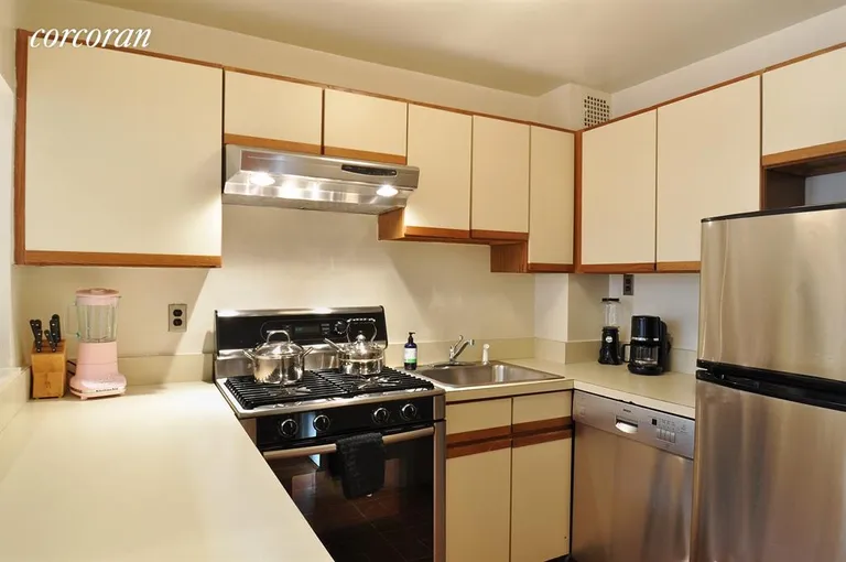 New York City Real Estate | View 312 West 77th Street, 3R | Full size kitchen. | View 2